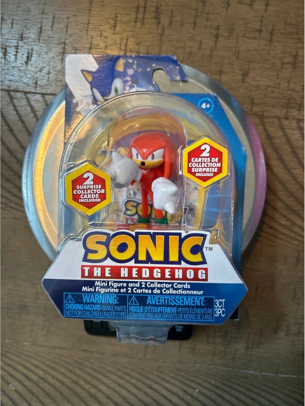 Sonic the Hedgehog Mini Figure Knuckles w/ 2 Collector Cards NEW Sealed